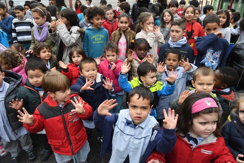 Día da Paz no colexio coruñés Raquel Camacho