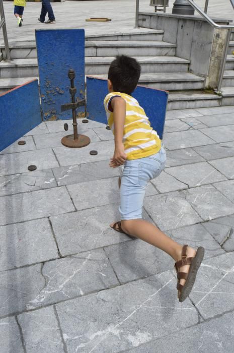 Juegos tradicionales en el Arcu Atlánticu