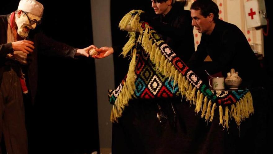 &quot;Ymedio Teatro&quot; llevó a Laboral su premiado &quot;SoloS&quot;