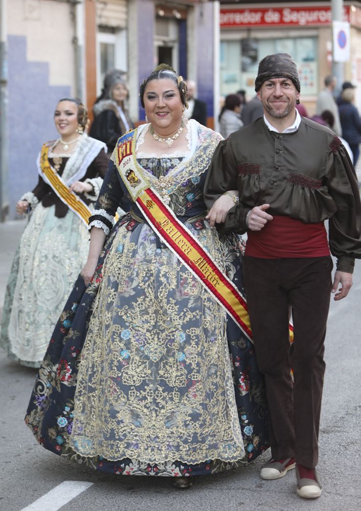 Visita de cortesía a las fallas del Port de Sagunt