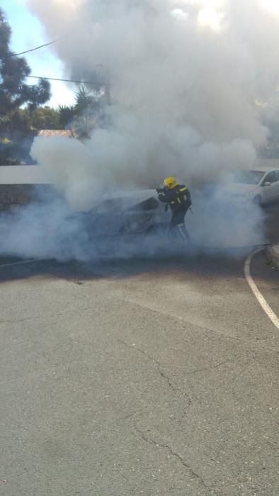 Incendio de un coche en Santa Brígida