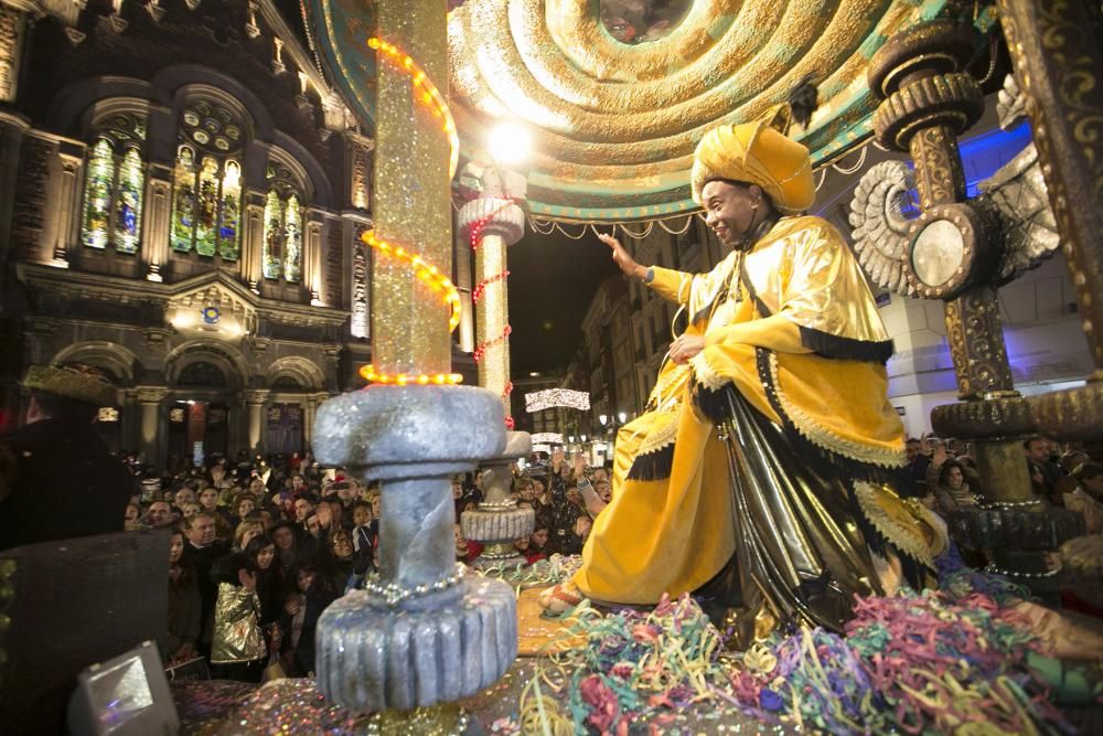 Cabalgata de los Reyes Magos en Oviedo