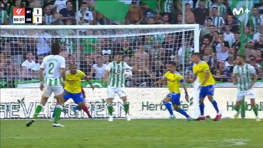 El golazo acrobático de Guido Rodríguez que dio la vuelta al mundo