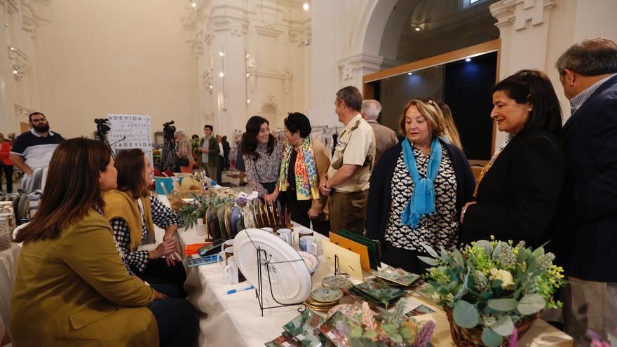 Adevida inaugura su baratillo de primavera en el Oratorio San Felipe Neri