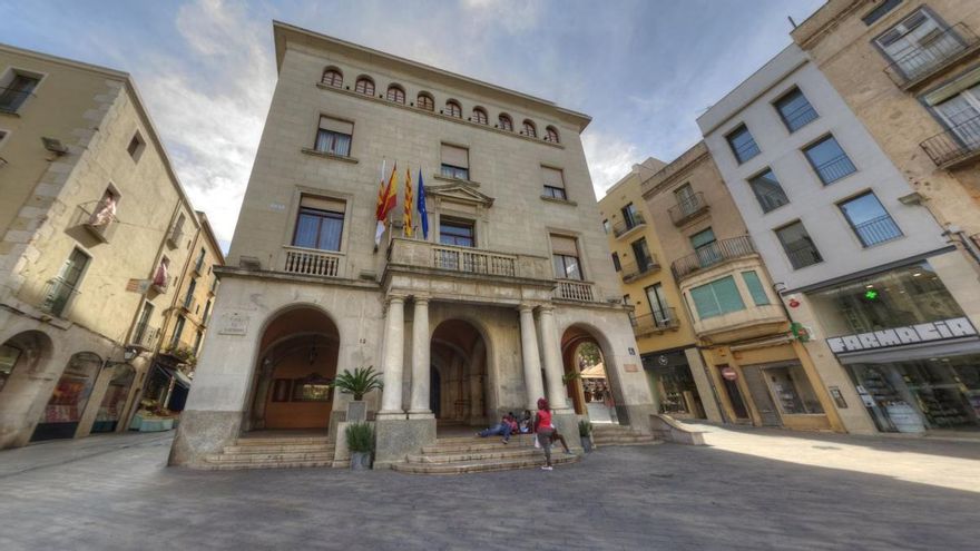 Impulso Ciudadano denuncia que el 80% dels ajuntaments catalans no té la bandera espanyola