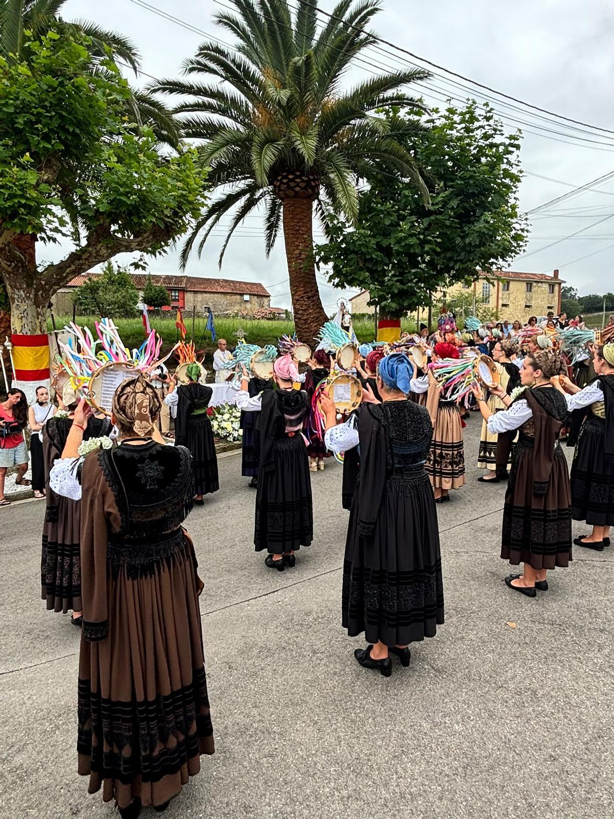 Fiesta del Carmen en Bustio (Ribadedeva) Fiesta del Carmen en Bustio (Ribadedeva)