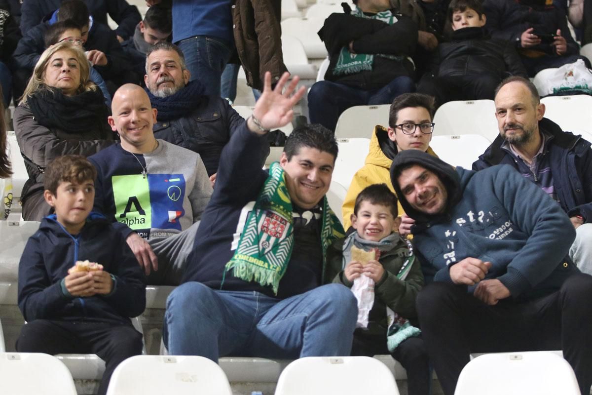 La afición blanquiverde en el Córdoba-Granada