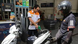 Fes aquesta prova quan posis gasolina: que no t’enganyin a la gasolinera