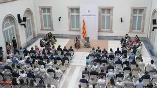 El Parlament homenajea al expresidente de la Cámara Joan Rigol realzando su "dignidad humana"