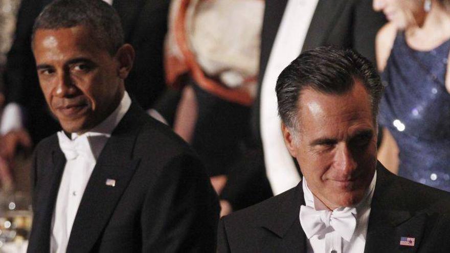 Obama dice que Romney sufre &quot;Romnesia&quot; por cambiar de opiniones