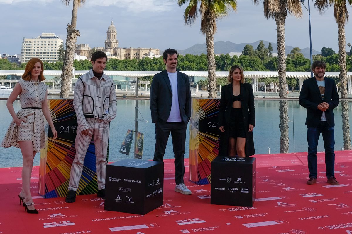 Photocall de 'Con quién viajas' en el 24 Festival de Cine de Málaga