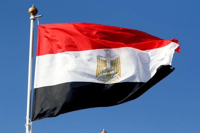 Al menos tres muertos y 17 heridos por una explosión en un centro comercial en El Cairo