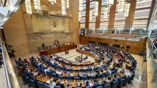 La migración vuelve a centrar el Pleno de la Asamblea en una semana marcada por la regularización extraordinaria