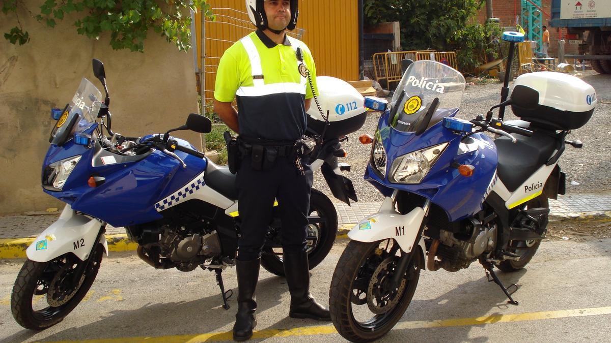 Imatge d'arxiu d'un agent del cos de policia local de Palamós.