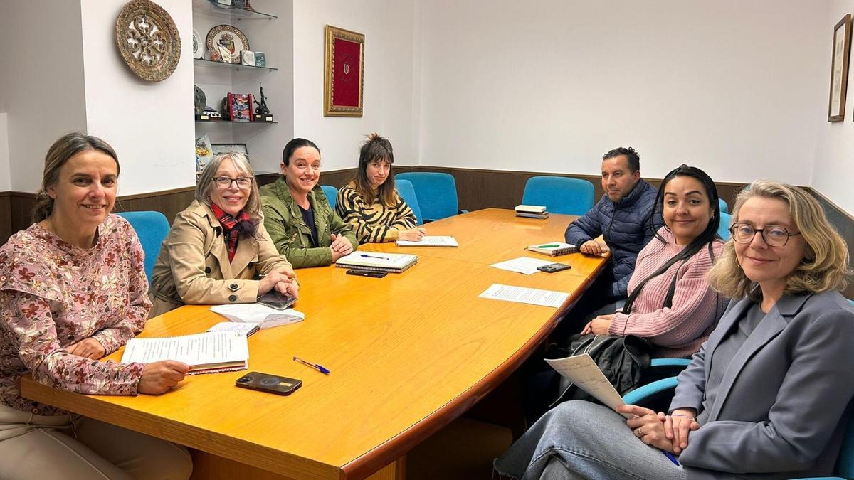 Asistentes a la primera reunión para aportar ideas a la iniciativa.