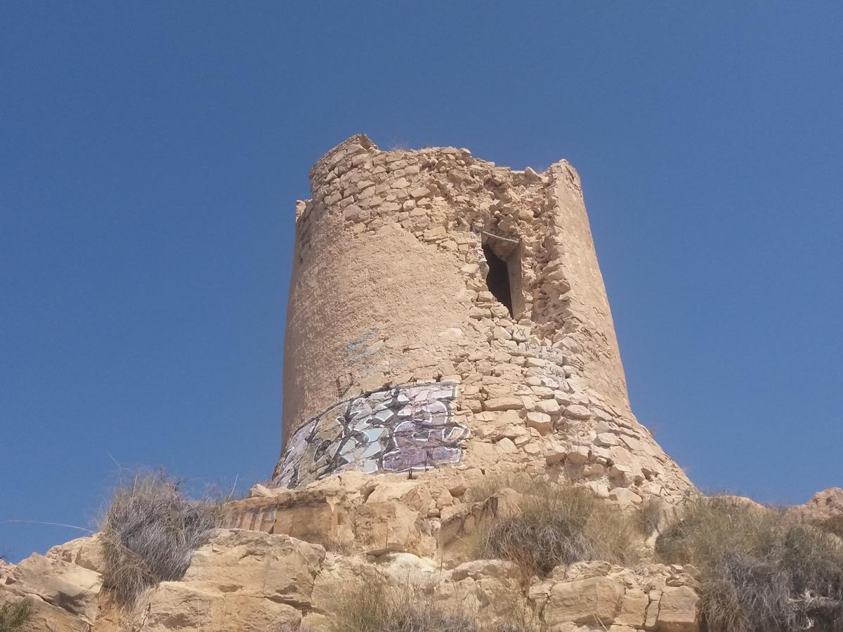 La Torre de Reixes, conocida también como Torre del Barranc d'Aigües