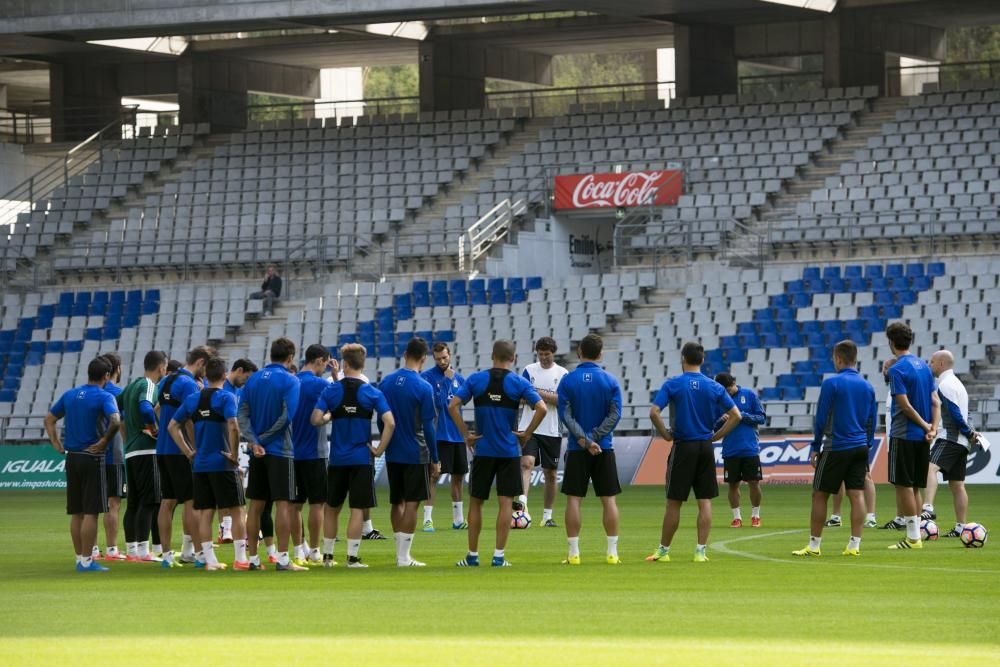 Entrenamiento del Real Oviedo en el Tartiere