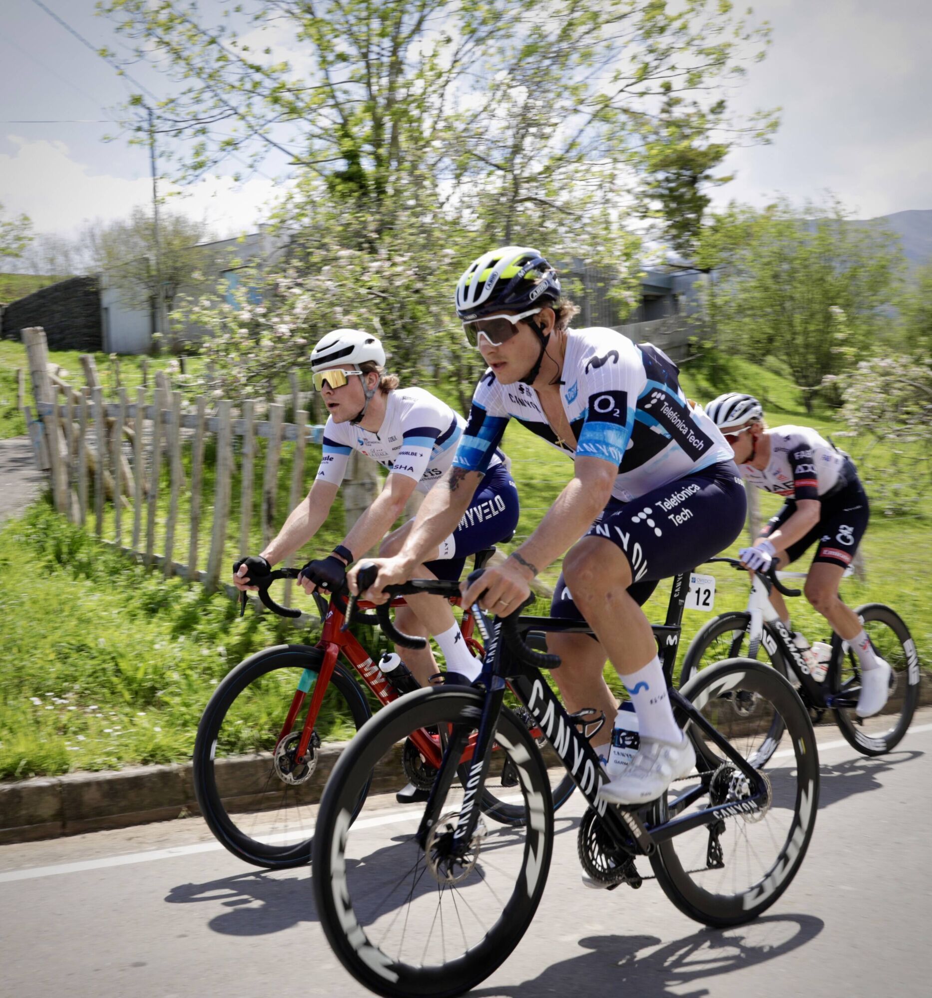 EN IMÁGENES: Segunda etapa de la Vuelta Ciclista Asturias.