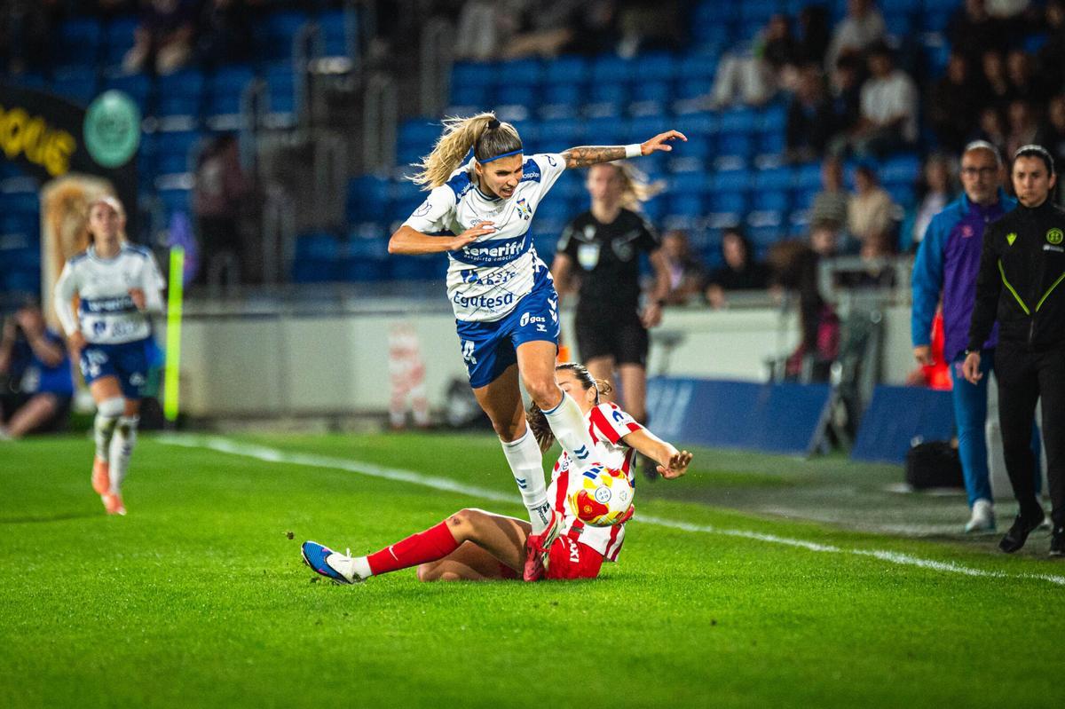 Partido de Copa de la Reina Costa Adeje-Atlético