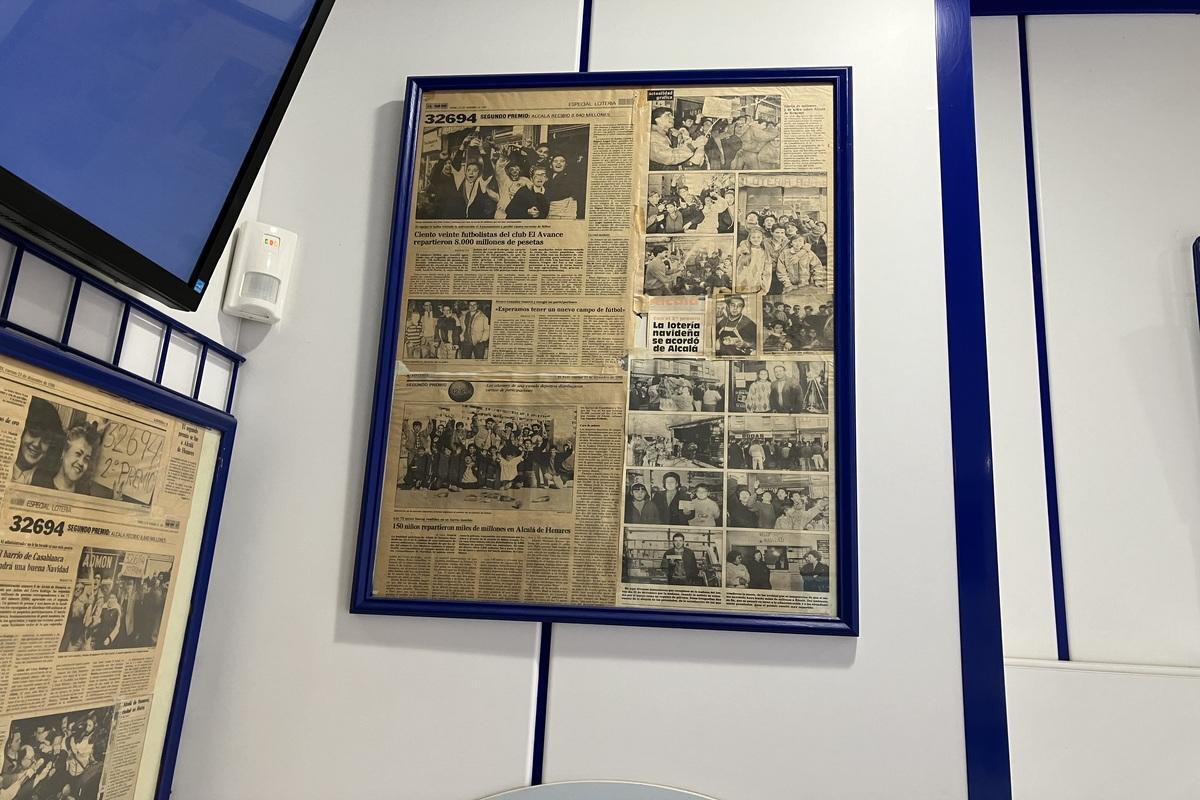 Recuerdos del segundo premio de 1988 en la Administración nº8
