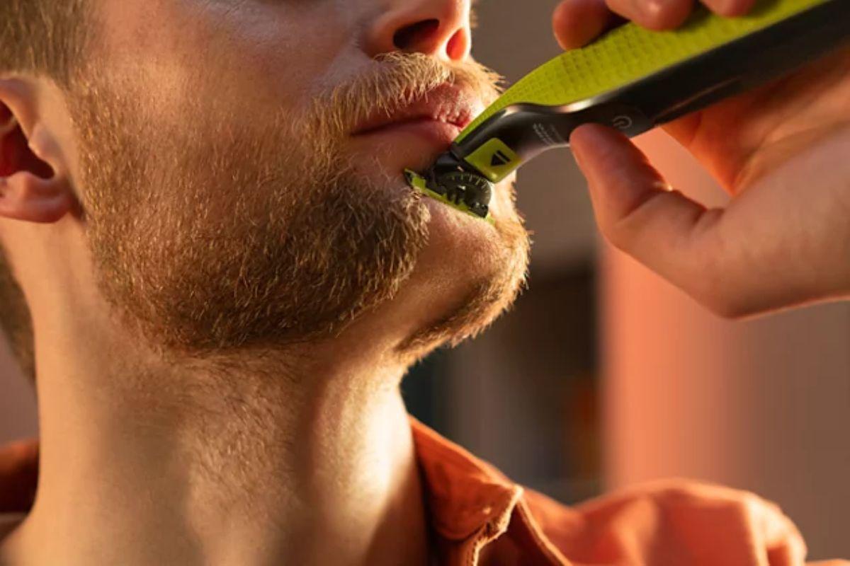 Si buscas una recortadora apta para barba y cuerpo, el modelo OneBlade de Philips no te dejará indiferente