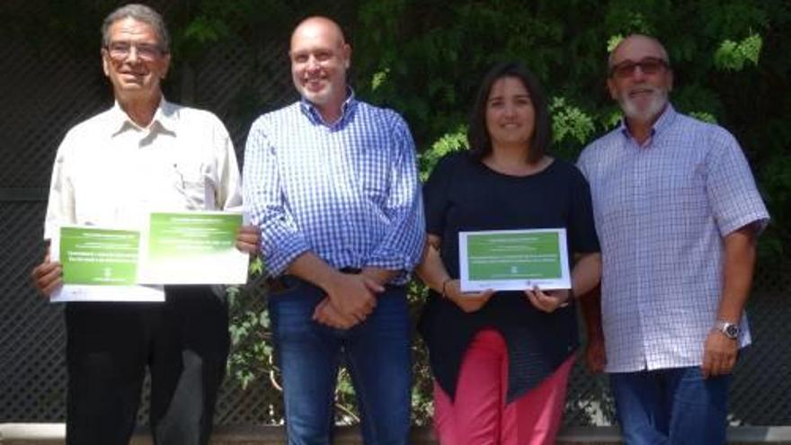 Jaume Homs, alcalde de Navata; Sergi Mir, del CILMA; Sandra Bartomeus i Josep Maria Rufí, regidora i alcalde de Torroella.