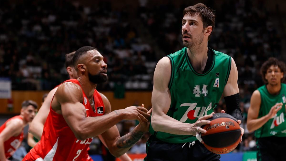 Ante Tomic y Khem Birch, en el Joventut - Manresa de la pasada temporada