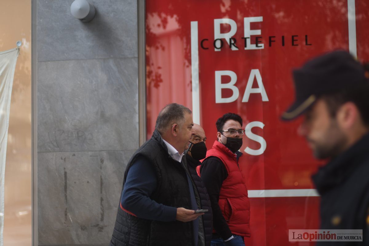 Miles de agricultores y ganaderos toman las calles de Murcia