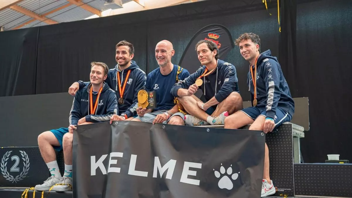 El Club de Esgrima Pozuelo se corona como campeón de España por equipos en espada masculina