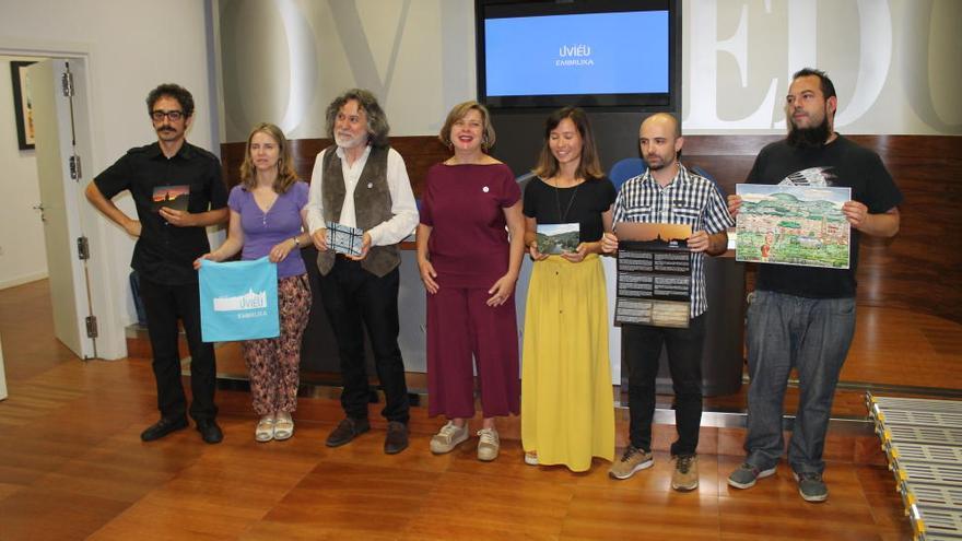 Rodrigo Cuevas y el Naranco, protagonistas en el stand de Oviedo en la Feria de Muestras