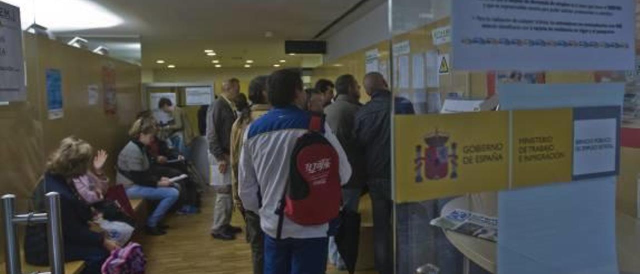 Imagen de archivo de una oficina de empleo en Alicante.