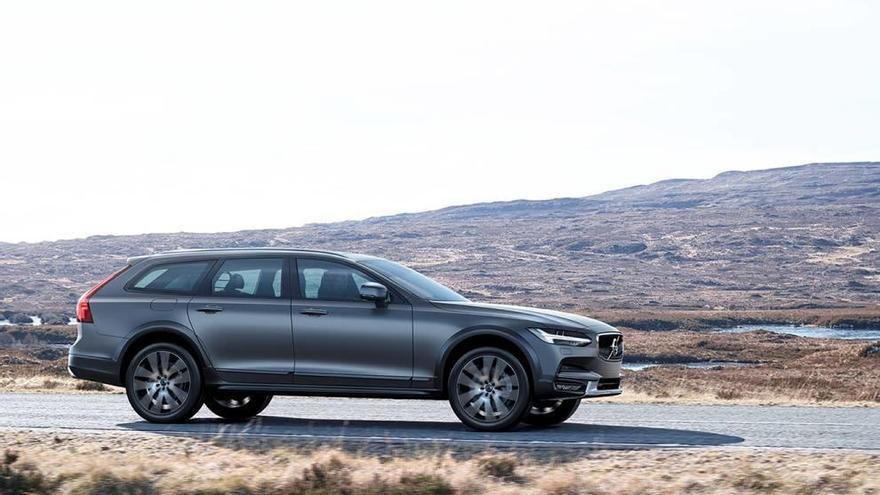 Volvo xc90 cross country