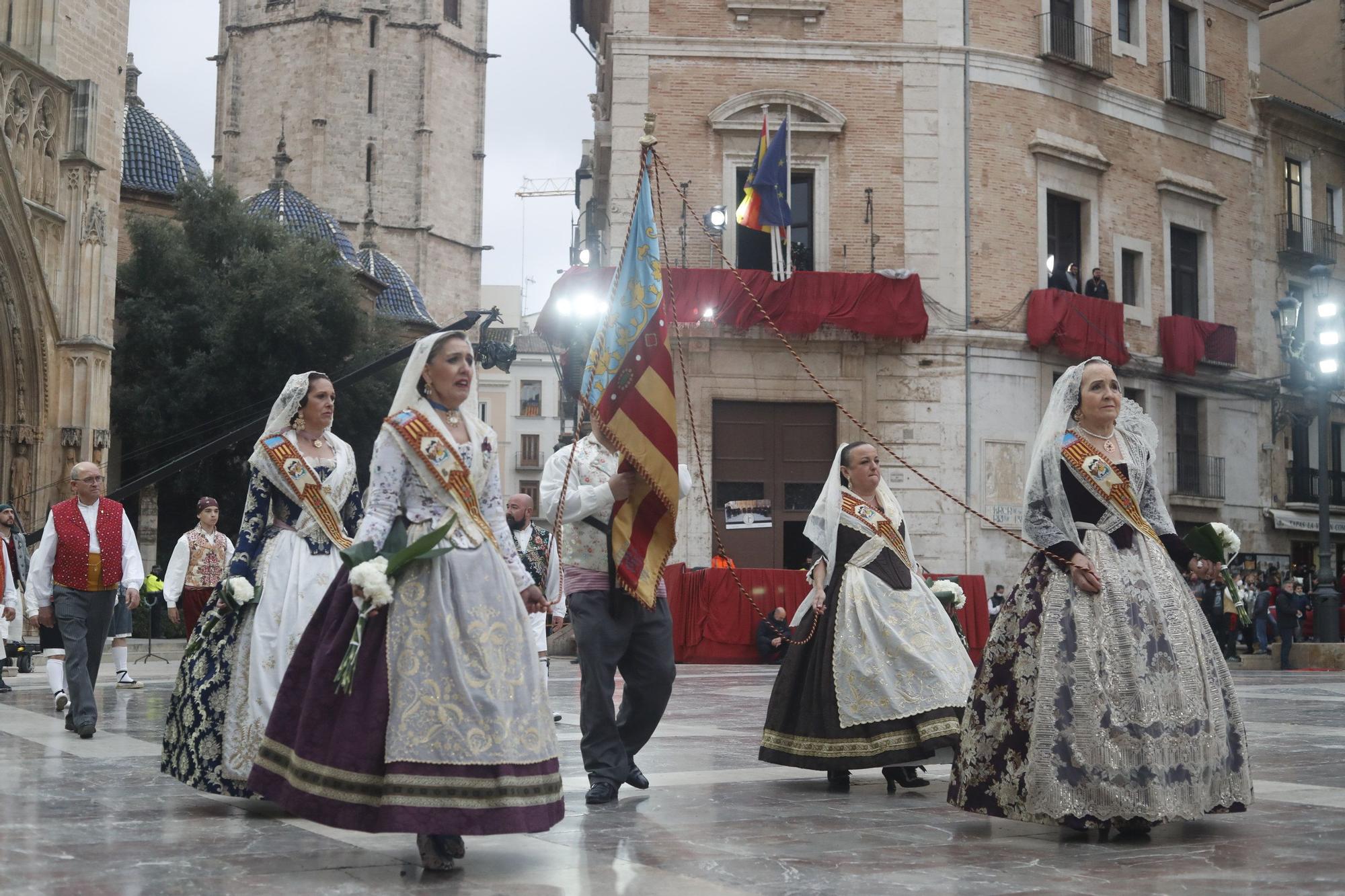 Búscate en el segundo día de ofrenda por la calle de la Paz (entre las 18:00 a las 19:00 horas)