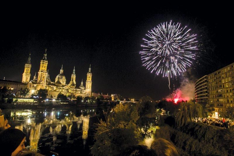 Fuegos artificiales Pilares 2017