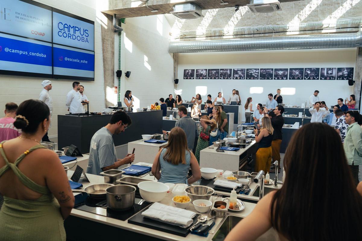 Taller de cocina en Campus Córdoba.