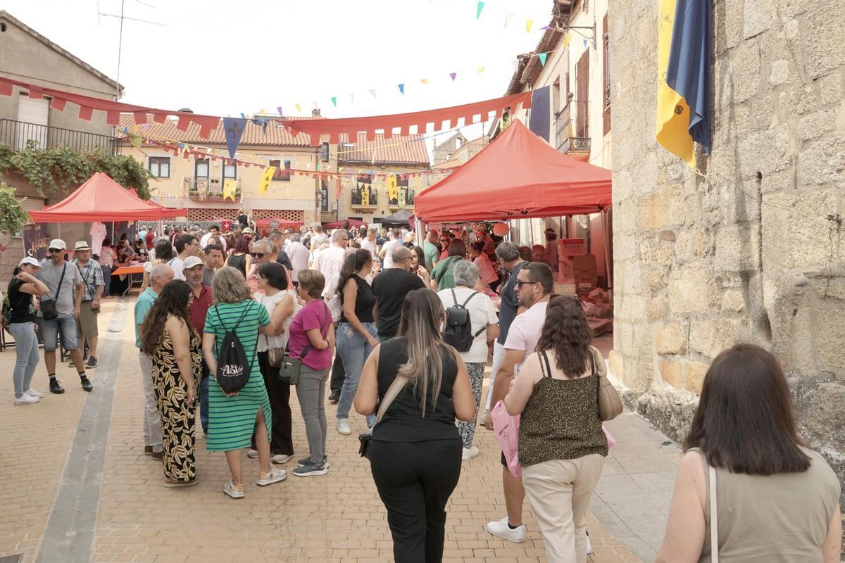 La Raya se rindió al Alcañices más antiguo con el exitoso mercado medieval de San Mateo