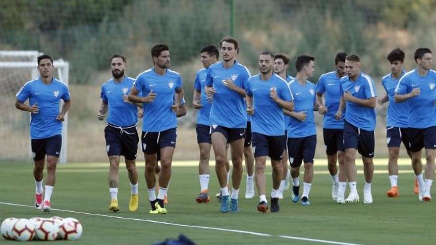 La plantilla del Málaga CF se entrenó ayer en una única sesión de trabajo matinal.