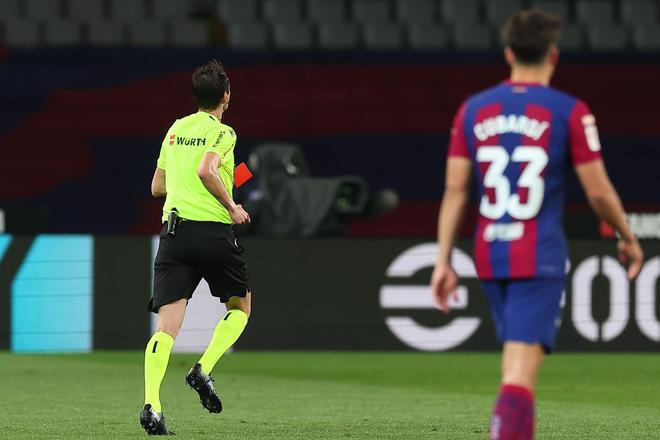 FC Barcelona - Valencia CF, el partido de la jornada 33 de LaLiga EA Sports, en imágenes.