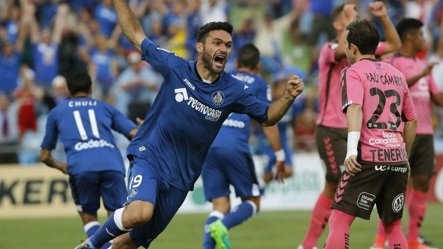 Jorge Molina celebra un gol del Getafe ante el Tenerife en la final de 2017. | EFE