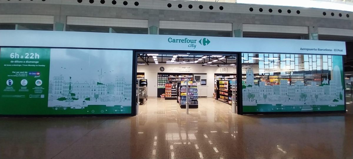 Carrefour obre al Prat el seu primer súper espanyol d’aeroport Carrefour obre al Prat el seu primer súper espanyol d’aeroport