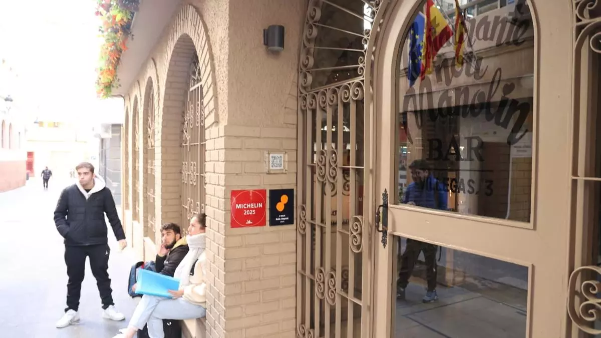 Alicante dedica una calle a Vicente Castelló, fundador del Nou Manolín