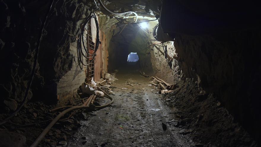 Mueren nueve mineros al caer un elevador en Ucrania