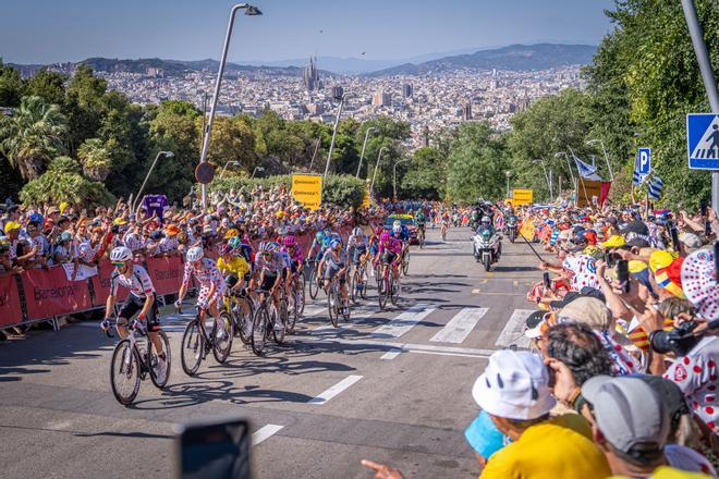 El Tour conquista Montjuïc