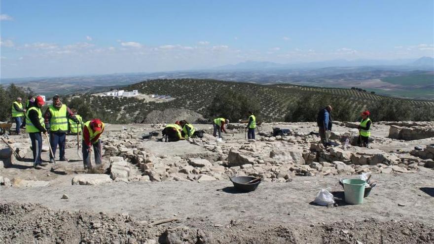 El Ayuntamiento de Castro comprará los terrenos de Torreparedones donde se ubica el anfiteatro romano