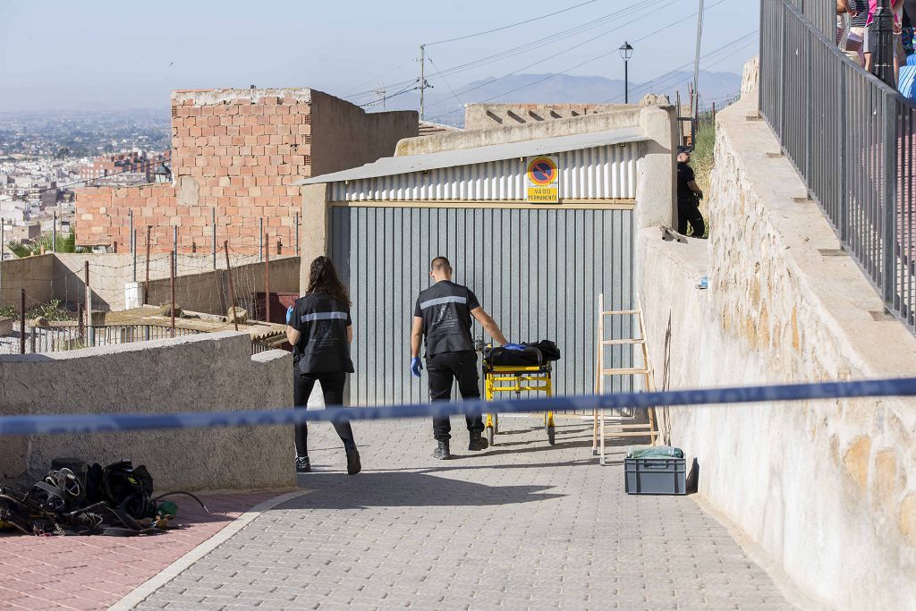 Encuentran muerto a un vecino de Lorca desaparecido encajado en el hueco entre dos casas