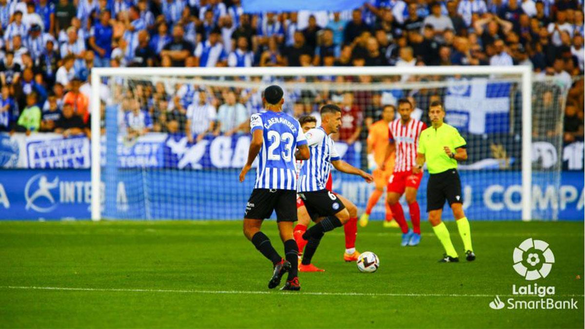 Resumen, goles y highlights del Alavés 0 - 0 Sporting Gijón de la jornada 12 de LaLiga Smartbank
