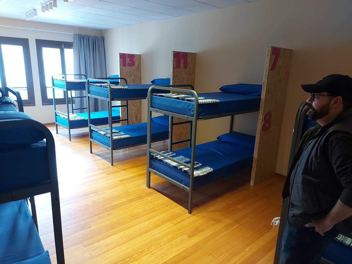 Una de las habitaciones compartidas del albergue.