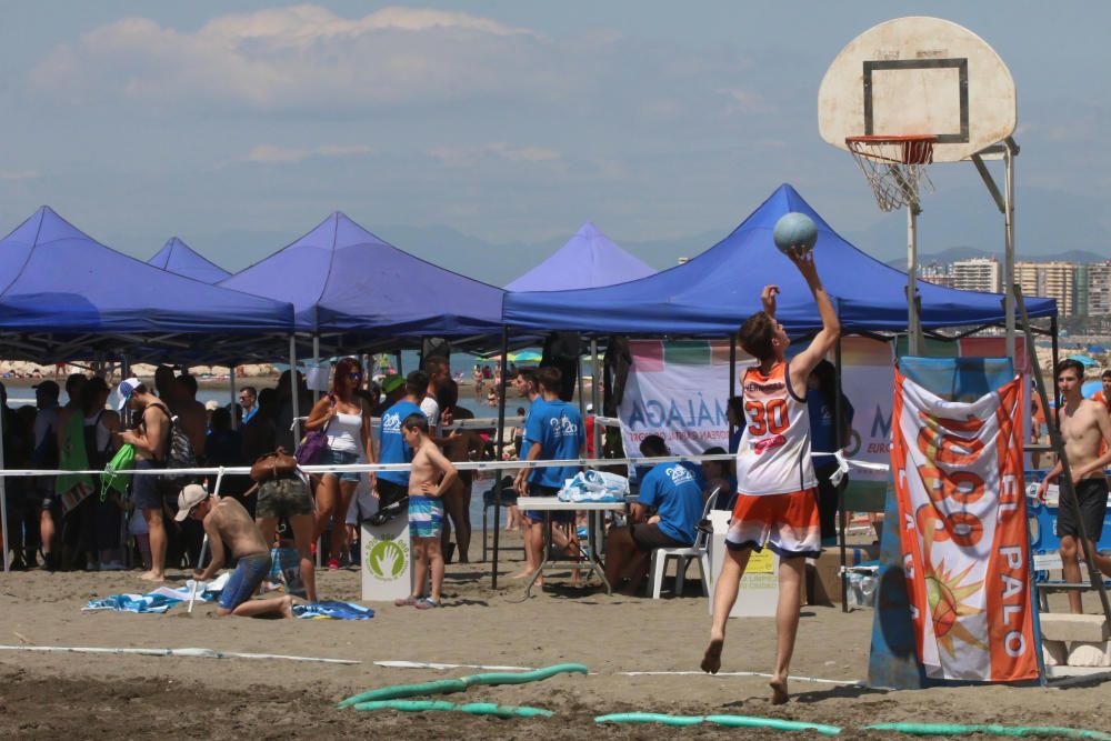 Búscate en las fotos de la VI Fiesta del Deporte de Málaga