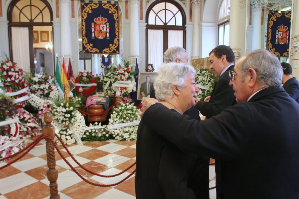 Capilla ardiente de Manuel Alcántara