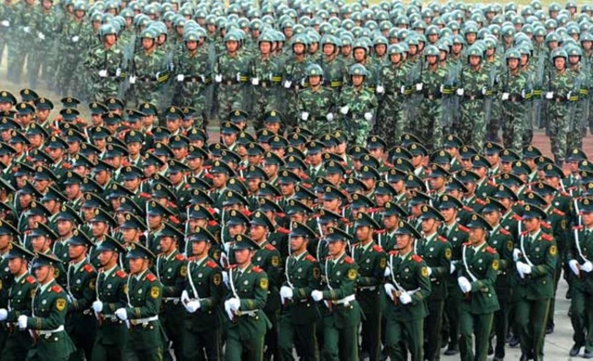 Policies xinesos marxen a la província de Guandgong, al sud del país, com a part de l’entrenament per garantir la seguretat dels Jocs Asiàtics, que començaran al novembre.